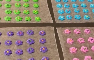 royal icing drop flowers